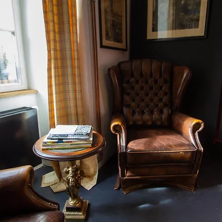 Chateau De Guest house