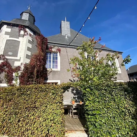 بيت ضيافة Chateau De Clemency