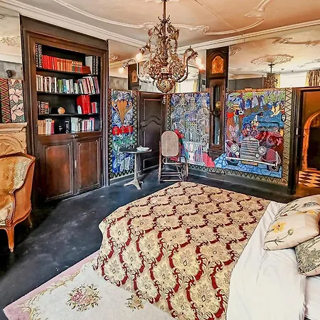 Chateau De بيت ضيافة Clemency